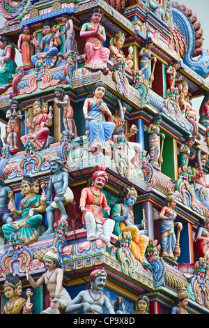 Fragment de décorations de la Sri Mariamman temple hindou de Singapour Banque D'Images