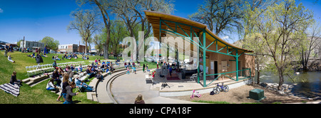 Musique et spectacles dans la région de Riverside Park, Salida, CO célébrer l'assemblée annuelle du cancer Tenderfoot grimper ; un événement de collecte de fonds Banque D'Images