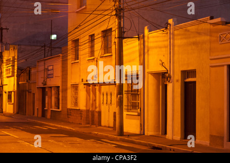 La nuit dans le centre historique de la ville de Guatemala, Zona 1, Guatemala, Amérique centrale. Banque D'Images