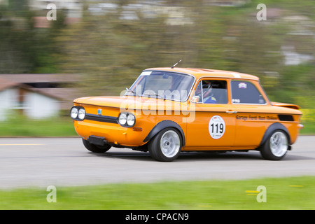 Course de voitures de tourisme Vintage NSU 1200 TT de 1969 au Grand Prix de Mutschellen, SUI le Avril 29, 2012. Banque D'Images