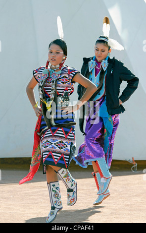 USA, Arizona, Scottsdale. Les participants à la Montagne Rouge Eagle powwow, tenue à la Salt River Pima-Maricopa Indian Community Banque D'Images