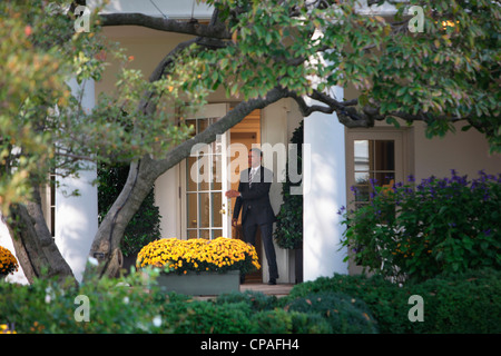 Le président Barack Obama quitte la Maison Blanche pour un voyage à Las Vegas, NV pour promouvoir les emplois de loi. Banque D'Images