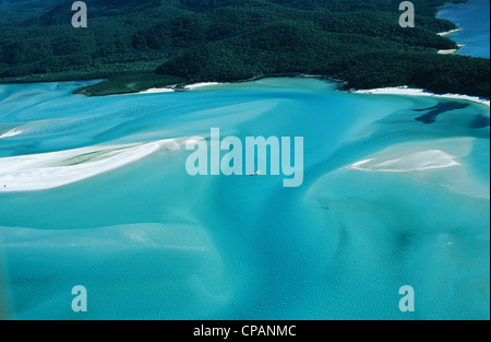Whitehaven Beach sur l'île de Whitsunday, l'une des plages les plus blanches du monde, Queensland, Australie Banque D'Images