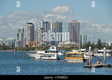 L'horizon de la principale plage vu de la Southport Spit à la Gold Coast du Queensland, Australie Banque D'Images