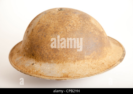 La Seconde Guerre mondiale 8e Armée britannique 'casque' Brodie . Utilisé par les soldats des combats en Afrique du Nord. Banque D'Images