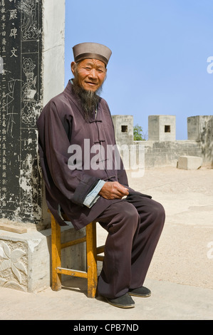 Un prêtre taoïste au Mont Kongtong près de Pingliang ville de Chine. Banque D'Images