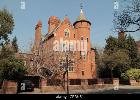 'La Tour', maison une maison de ville victorienne, conçu par William Burges, propriété de Jimmy Page (2015), Kensington, London, UK. Banque D'Images