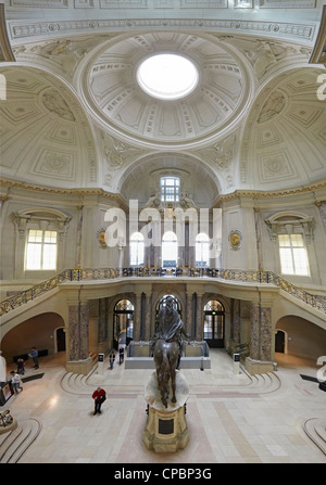 Hall d'entrée du musée Bode de Berlin sur l'île des musées Banque D'Images