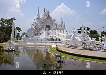 Wat Rong Khun 'le Temple blanc' Chiang Rai Thaïlande Asie. Banque D'Images