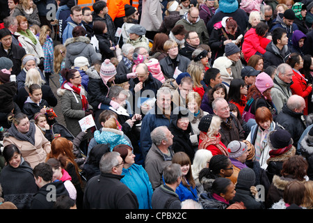 Des foules de gens vus du dessus s'est réuni pour un événement. Banque D'Images