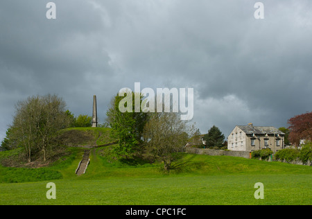 Château Howe, obélisque commémoratif Monument et house, Kendal, Cumbria, Angleterre, Royaume-Uni Banque D'Images