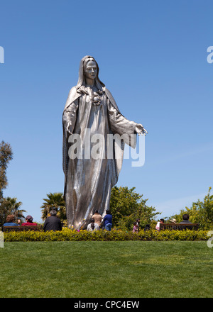 Acier inoxydable statue de la Vierge Marie Banque D'Images