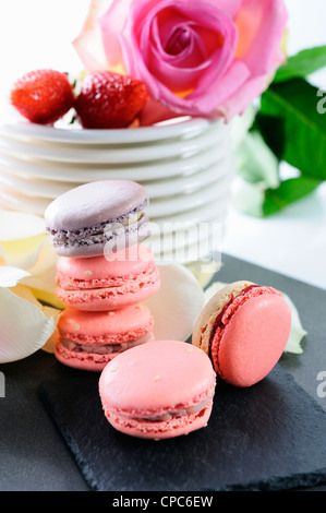 Macarons en forme pour la Saint-Valentin ou la fête des mères Banque D'Images