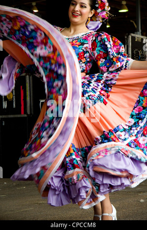 Au cours de Ballet Folklorico festival Cinco de Mayo Banque D'Images