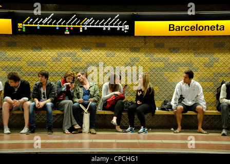 La station de métro Barceloneta, Barcelone, Espagne Banque D'Images