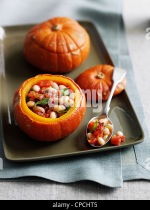 Citrouille Rôti farci aux haricots verts Banque D'Images
