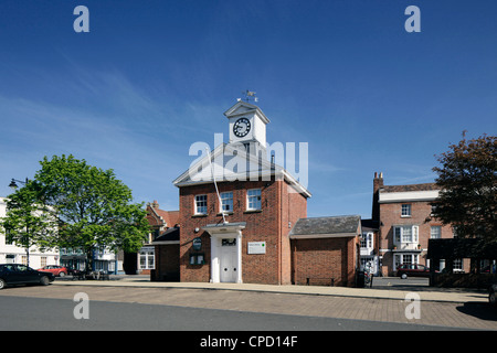 Maison de l'horloge et la place du marché Bibliothèque dans le Bedfordshire Potton Banque D'Images