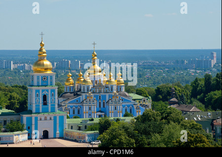 L'église Saint-Michel, Kiev, Ukraine, l'Europe Banque D'Images