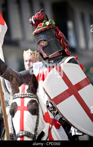 Célébrations du Jour de la Saint George's en 2010, Londres, Angleterre, Royaume-Uni, Europe Banque D'Images