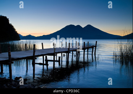 Lac Atitlan, l'ouest des Highlands, au Guatemala, en Amérique centrale Banque D'Images