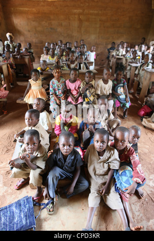 L'école primaire en Afrique, Hevie, Bénin, Afrique de l'Ouest, l'Afrique Banque D'Images