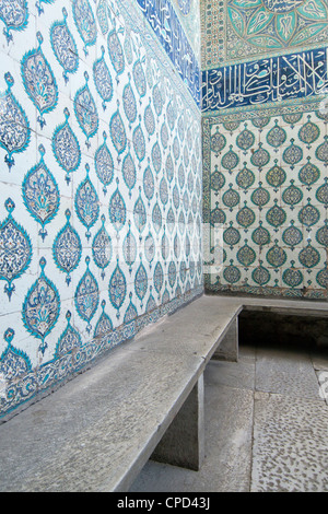 Chambre carrelée en harem, le palais de Topkapi, Istanbul, Turquie Banque D'Images