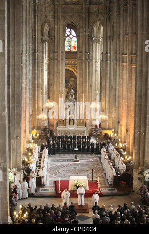 Messe en l'église Saint-Eustache, Paris, France, Europe Banque D'Images