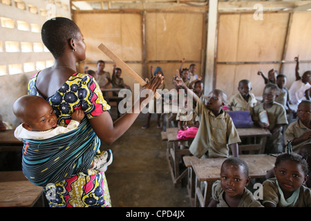 L'école primaire en Afrique, Lomé, Togo, Afrique de l'Ouest, l'Afrique Banque D'Images