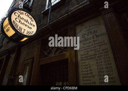 Ye Olde Cheshire Cheese pub londonien traditionnel Banque D'Images