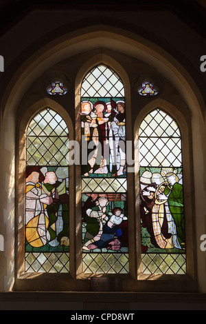 De la fenêtre de l'église paroissiale de St Marys Frinton And Essex Banque D'Images