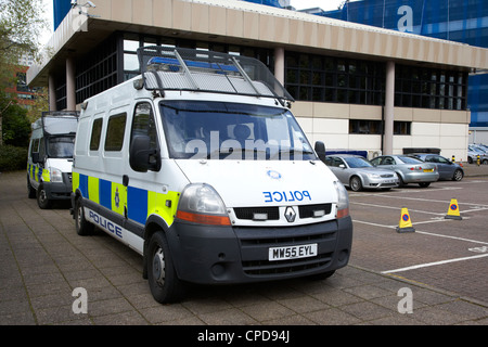 La police britannique des transports cars en dehors de la région de Glasgow Ecosse UK siège Banque D'Images