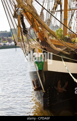 Partez à l'identique - Réplique de l'Irlandais historique Tall Ship, Jeanie Johnston. Banque D'Images