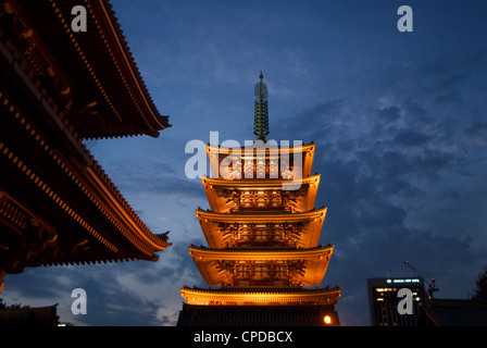 Le Temple Senso-ji, Tokyo, Honshu, Japan Banque D'Images