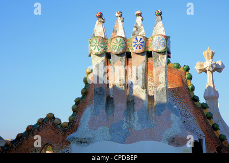 Cheminées, Casa Batllo, Barcelona, Espagne Banque D'Images