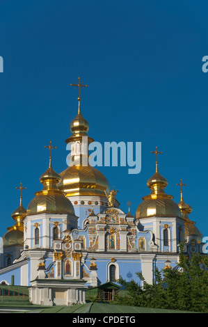 L'église Saint-Michel, Kiev, Ukraine, l'Europe Banque D'Images