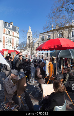 Les artistes et les touristes à la Place du Tertre, Montmartre, Paris, France, Europe Banque D'Images