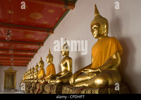 Bouddhas assis, le Wat Pho (Temple du Bouddha couché), (Wat Phra Chetuphon), Bangkok, Thaïlande, Asie du Sud-Est, Asie Banque D'Images