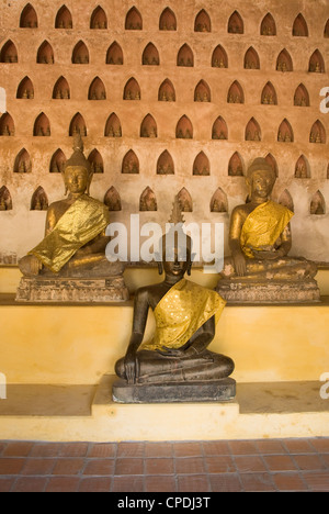 Des statues de Bouddha, Wat Si Saket, Vientiane, Laos, Indochine, Asie du Sud-Est, l'Asie Banque D'Images