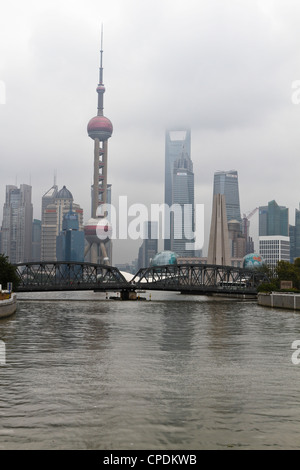 Waibaidu Bridge (Pont de jardin) sur Suzhou Creek, Shanghai, Chine Banque D'Images