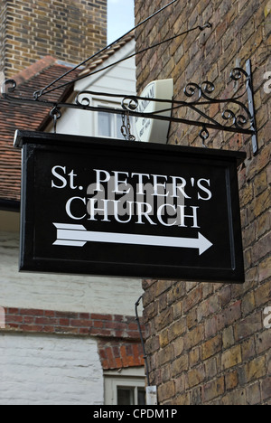 Inscrivez-vous pour l'église Saint Pierre, neupré Surrey, Angleterre Banque D'Images