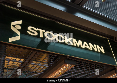 Du célèbre grand magasin Stockmann à Helsinki, en Finlande. Banque D'Images