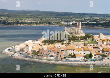 Vue de la tour de guet à Gruissan dans le Languedoc-Roussillon, France, Europe Banque D'Images