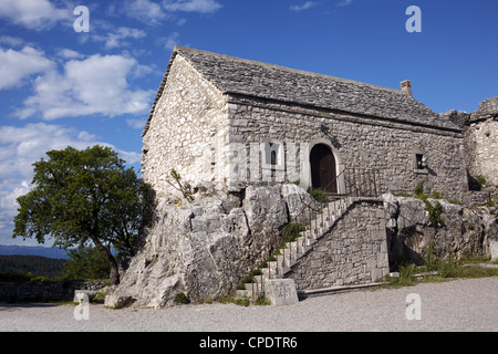 Maison en pierre karstique typique à Monrupino (Repentabor) Banque D'Images