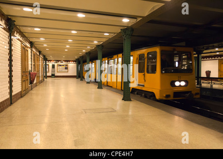 Vorosmarty ter métro, Budapest, Hongrie, Europe Banque D'Images