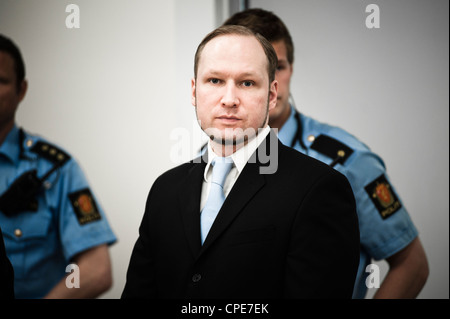 Oslo, Norvège. 16/05/2012. Attentats terroristes et extrémistes de droite Anders Behring Breivik comparaît devant le tribunal au cours. Banque D'Images