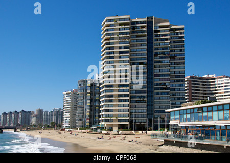 Plage et blocs d'Appartement Vina del Mar Chili Banque D'Images