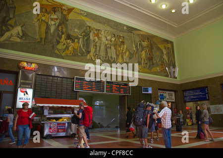 Hlavna Stanica la principale gare ferroviaire de l'Europe Slovaquie Bratislava Banque D'Images