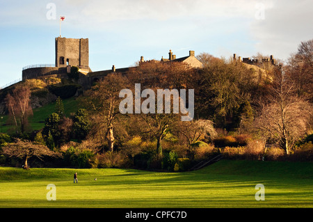 Château de Clitheroe dans la vallée de Ribble, Lancashire en Angleterre Banque D'Images