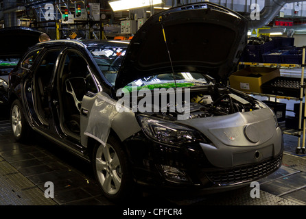 La chaîne de montage de l'usine Vauxhall, Ellesmere Port, accueil de la Vauxhall Astra Banque D'Images