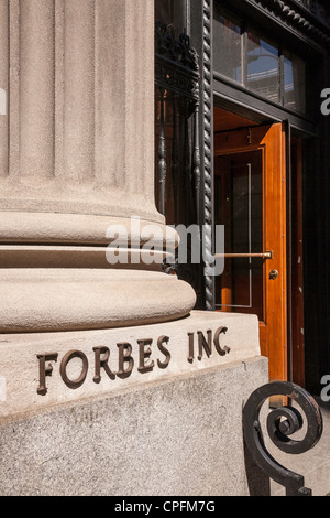 Forbes Inc. signe, Cinquième Avenue, NYC Banque D'Images